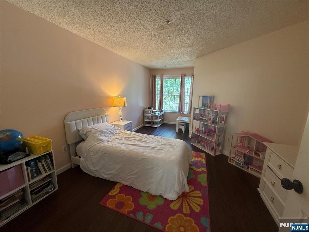 1186 Richmond - Photo 8