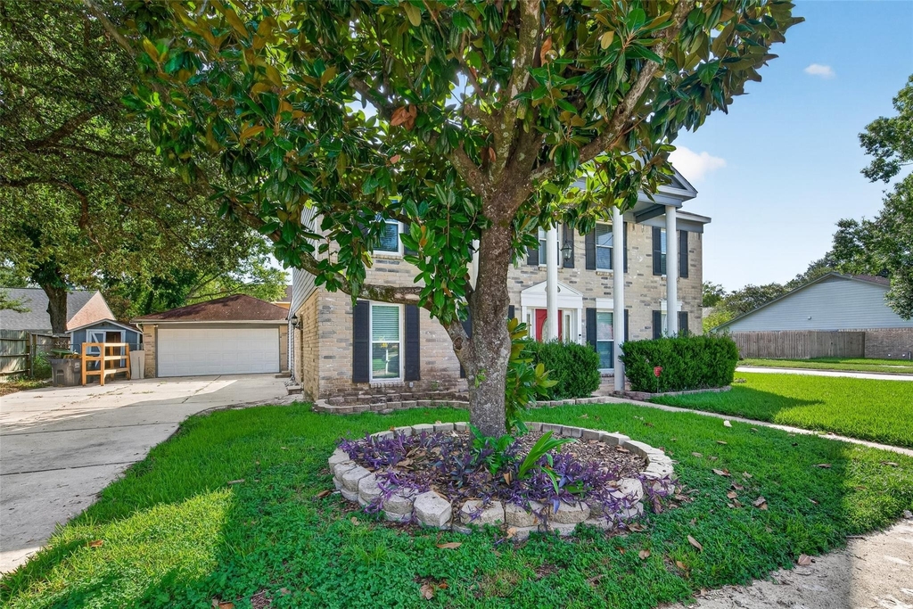 2328 Colleen Drive - Photo 1