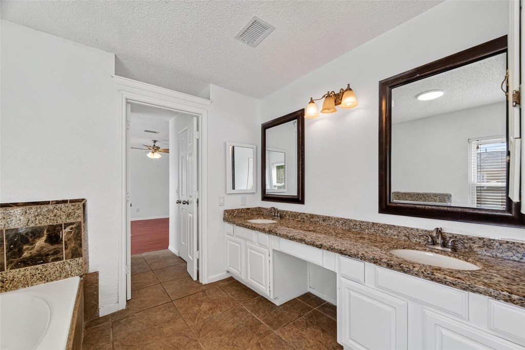 2328 Colleen Drive - Photo 25