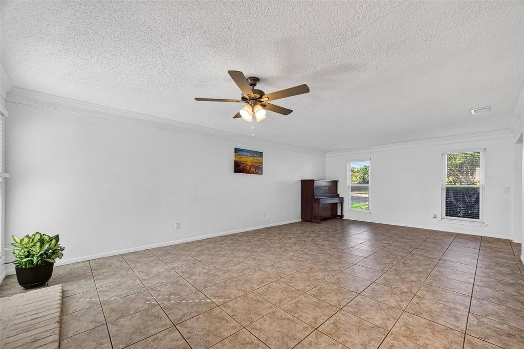2328 Colleen Drive - Photo 8
