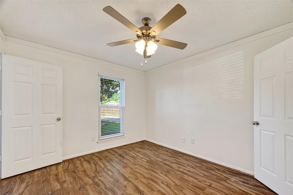 2328 Colleen Drive - Photo 14