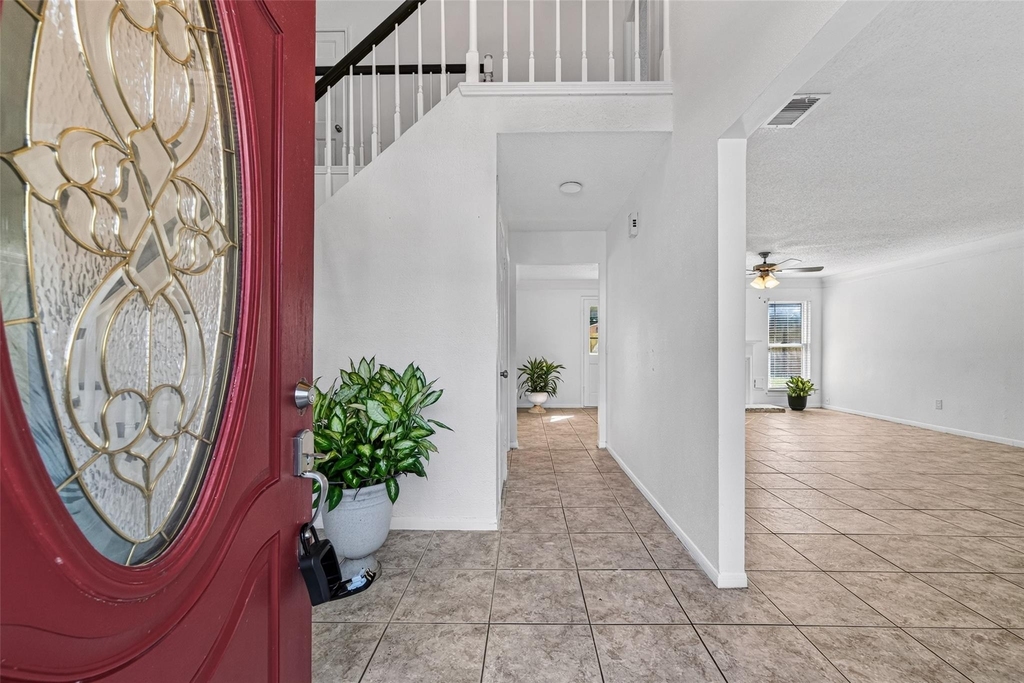 2328 Colleen Drive - Photo 4