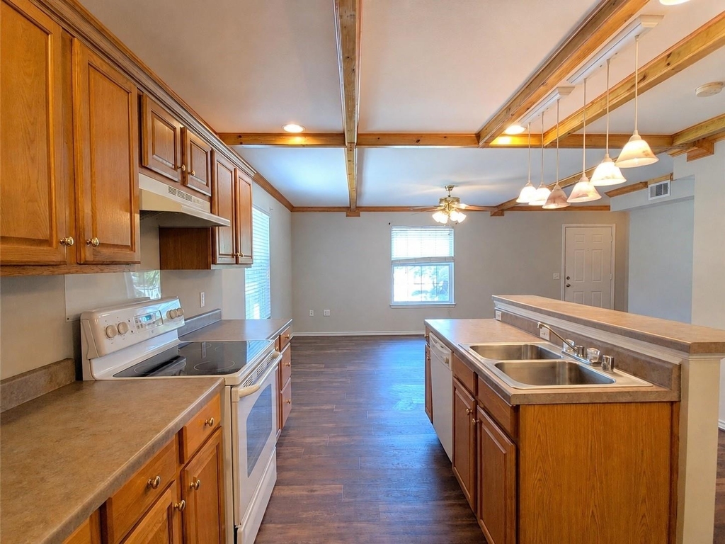 24015 Strong Pine Drive Drive - Photo 3