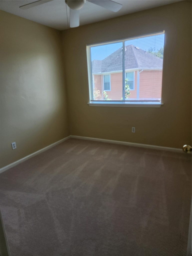 7631 Goudin Drive - Photo 13