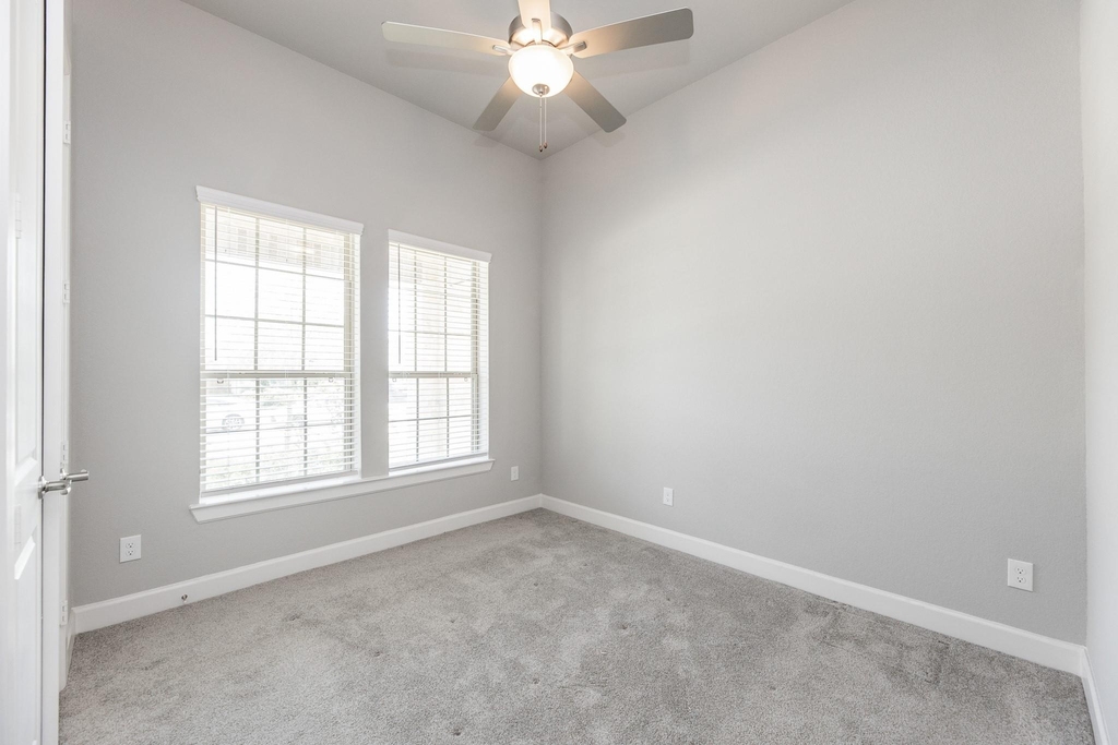 13719 Tranquila Vista Drive - Photo 7