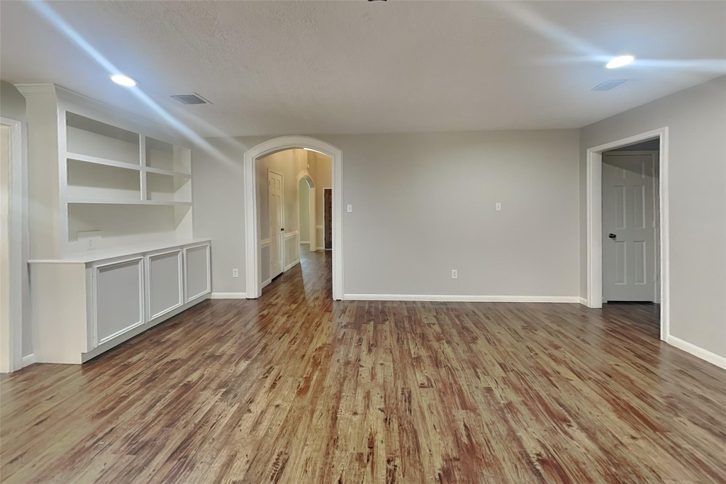16915 Misty Creek Drive - Photo 3