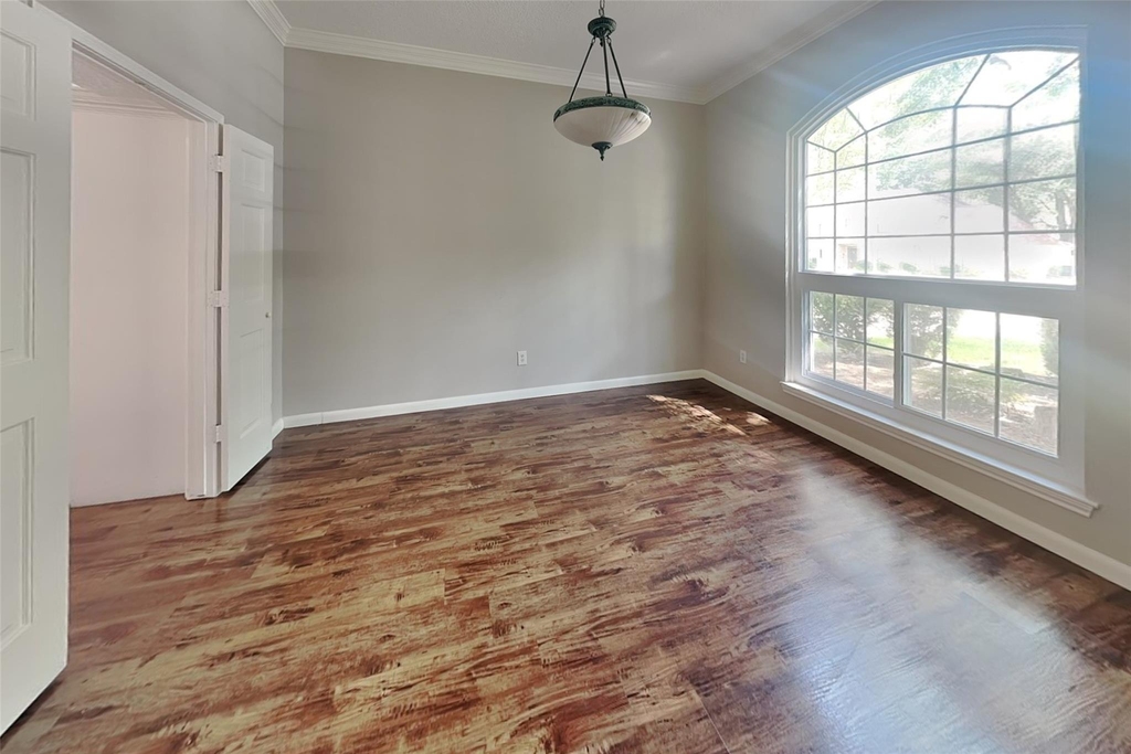 16915 Misty Creek Drive - Photo 10