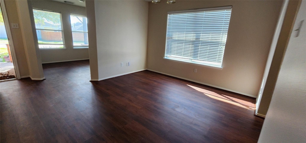 315 Sunset Colony Drive - Photo 3