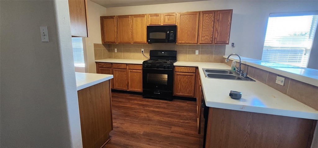 315 Sunset Colony Drive - Photo 5