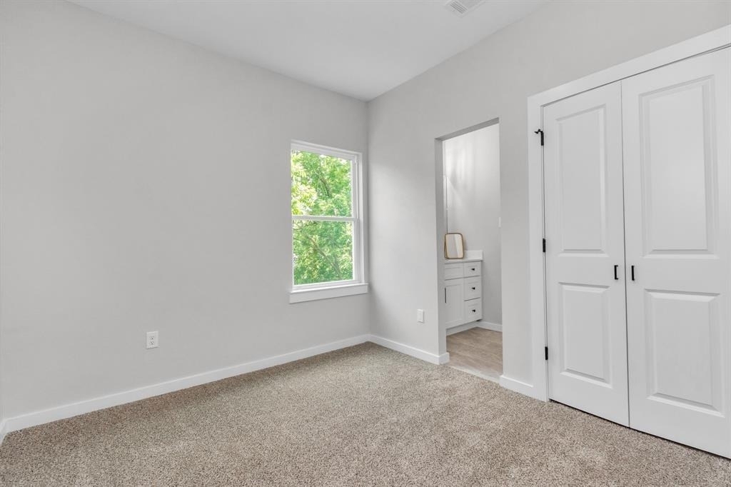 4622 Clover Street - Photo 8
