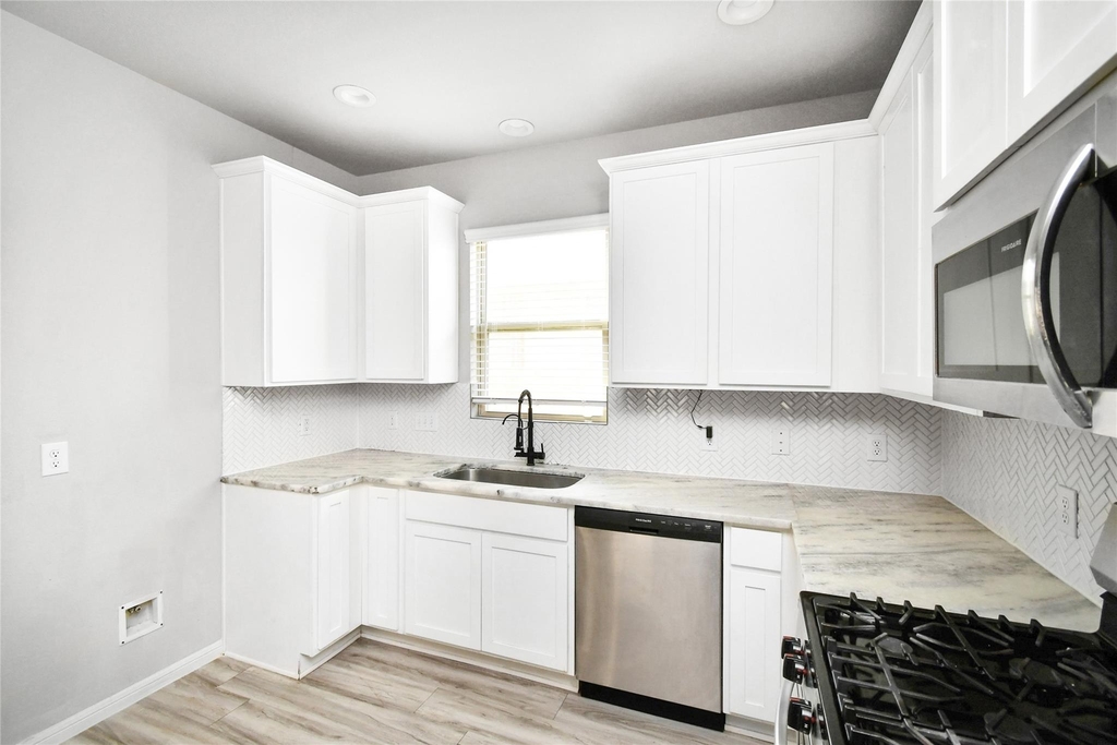 454 Aurora Creek Lane - Photo 14