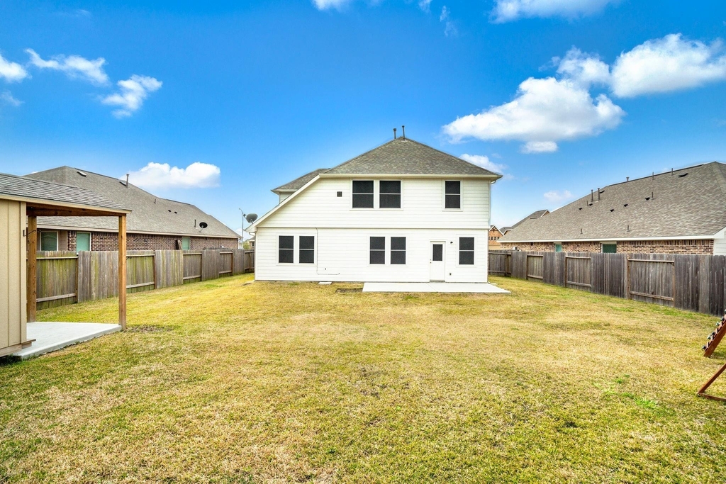 135 San Bernard Drive Drive - Photo 32