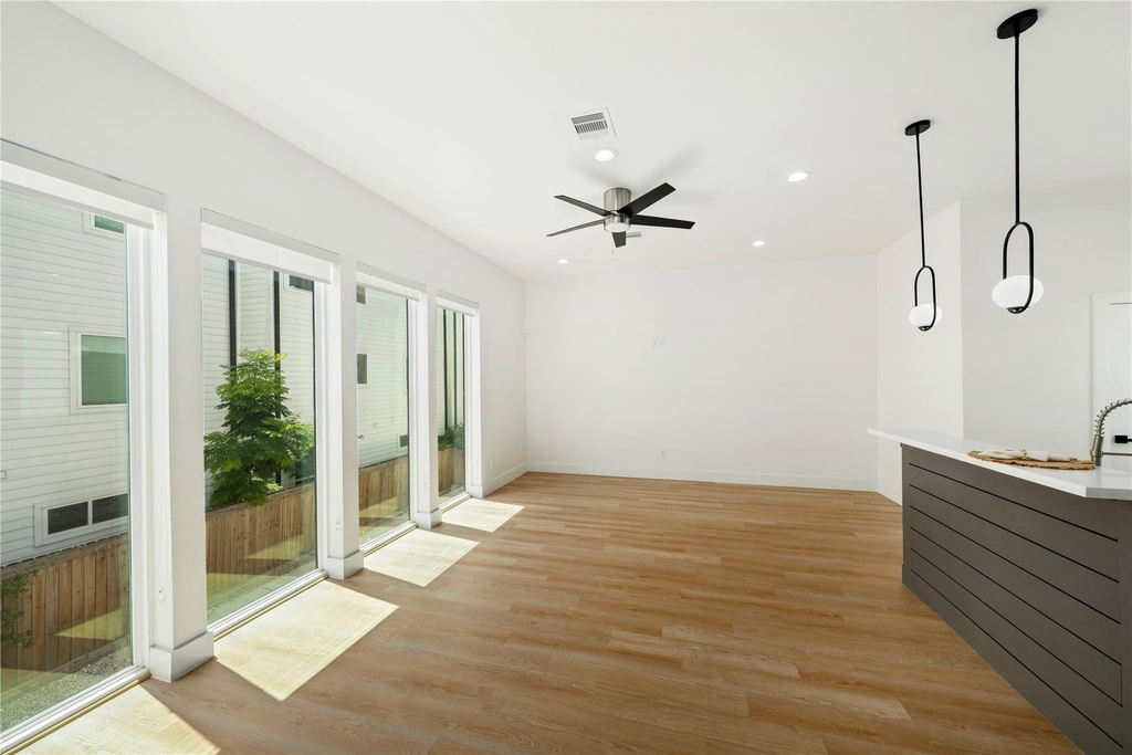3012 Delano Street - Photo 4