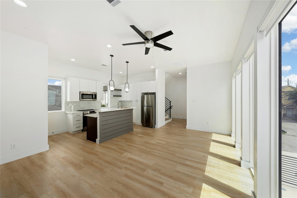 3012 Delano Street - Photo 3