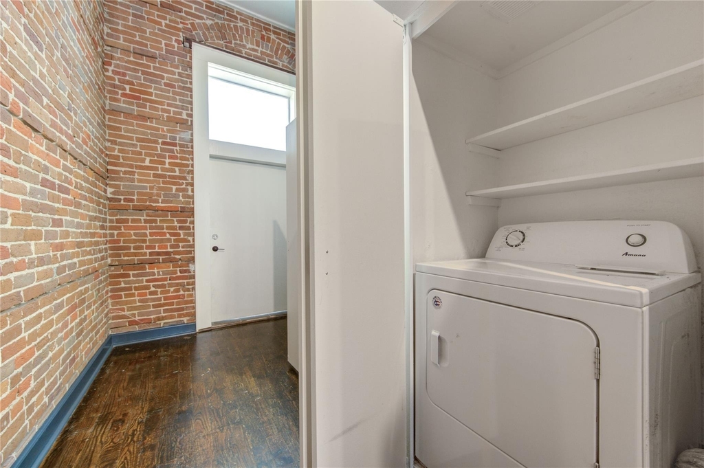 213 Tremont Street - Photo 17