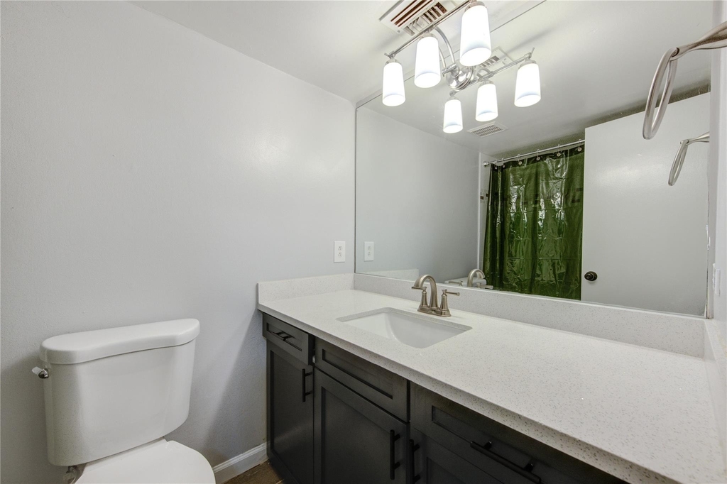 213 Tremont Street - Photo 13