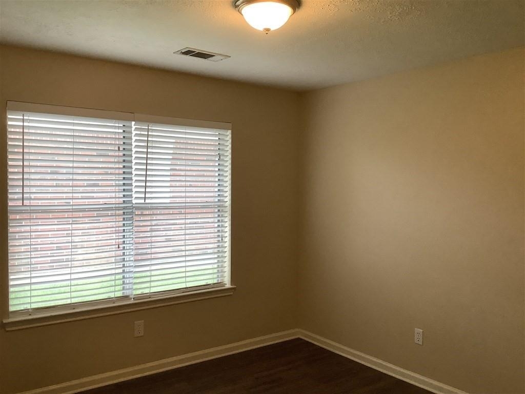 1423 Hunter Green Lane - Photo 7