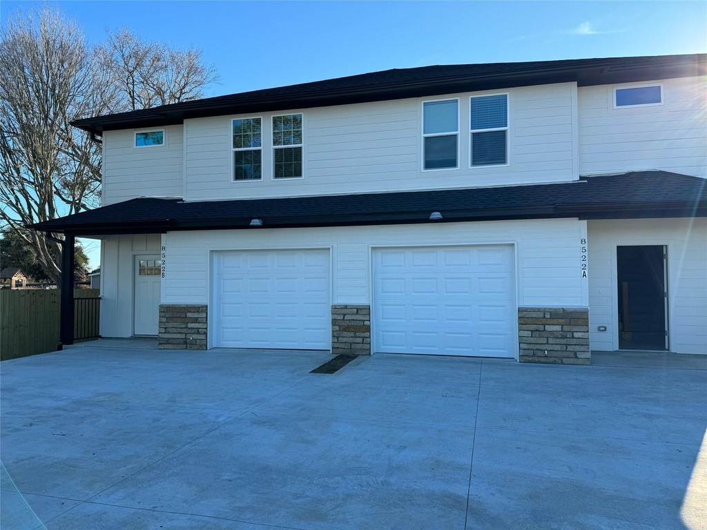 8522 Viterbo Road - Photo 27