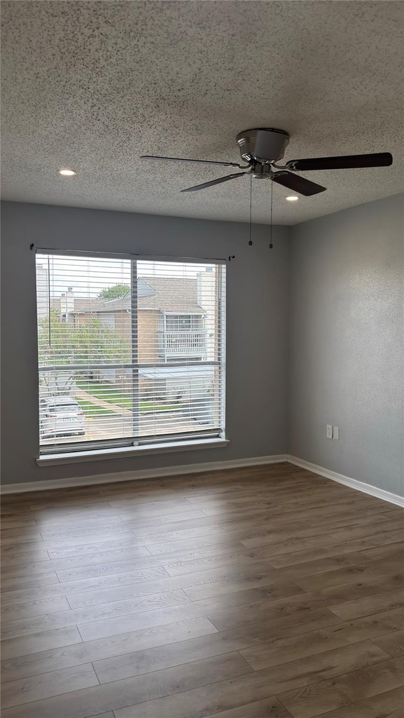 260 El Dorado Boulevard - Photo 16