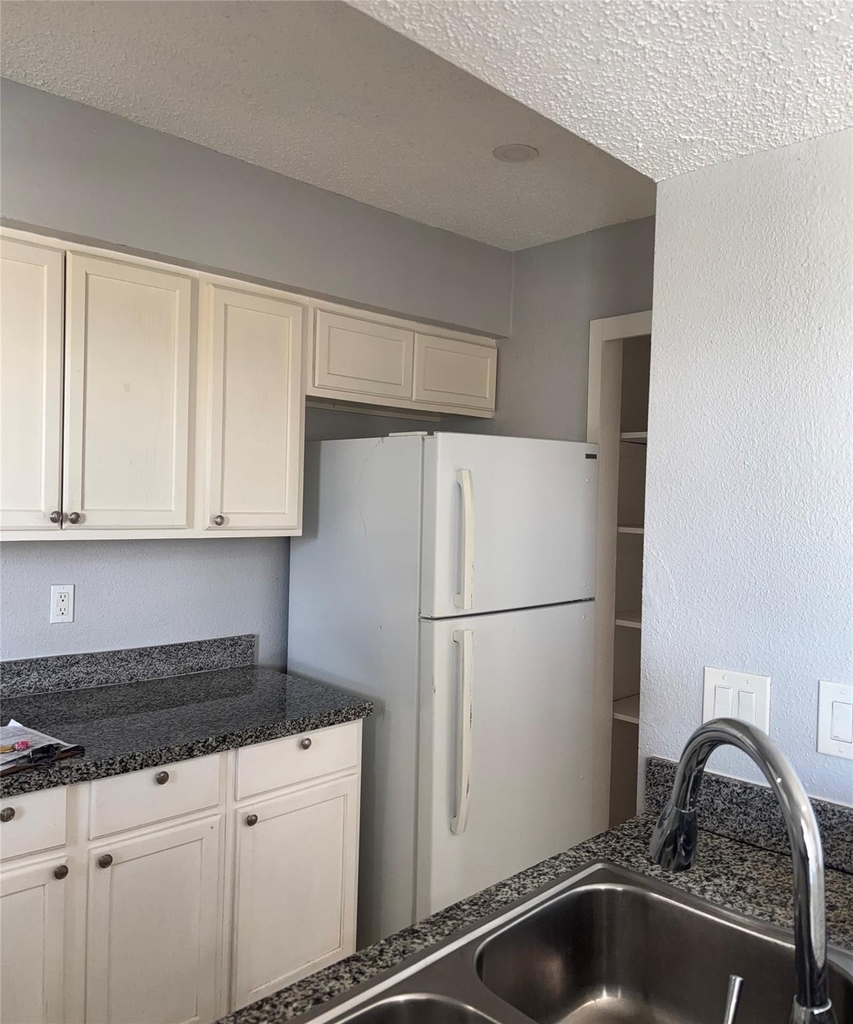 260 El Dorado Boulevard - Photo 10