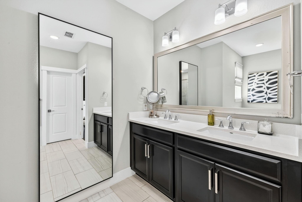 1423 Biondo Way - Photo 36