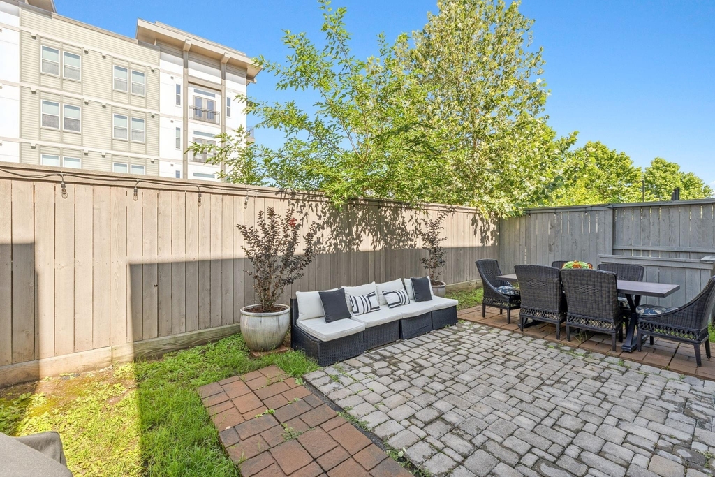 1423 Biondo Way - Photo 45