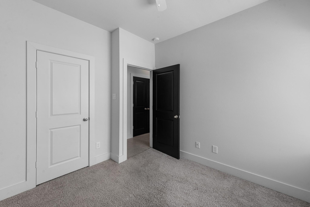 6033 Cypress Street - Photo 16