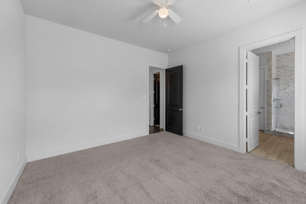 6033 Cypress Street - Photo 13