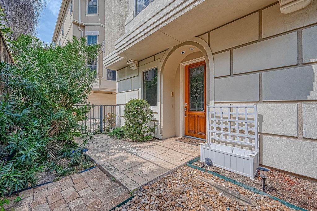6413 Westcott Street - Photo 5