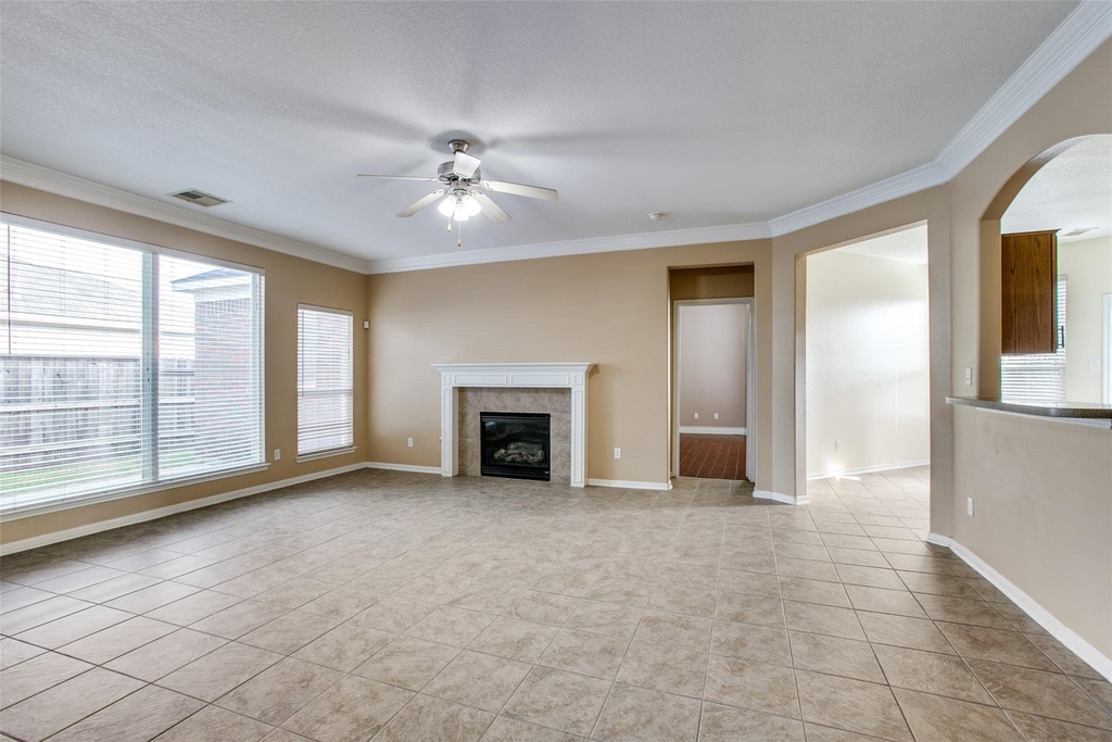9907 Valance Way - Photo 7