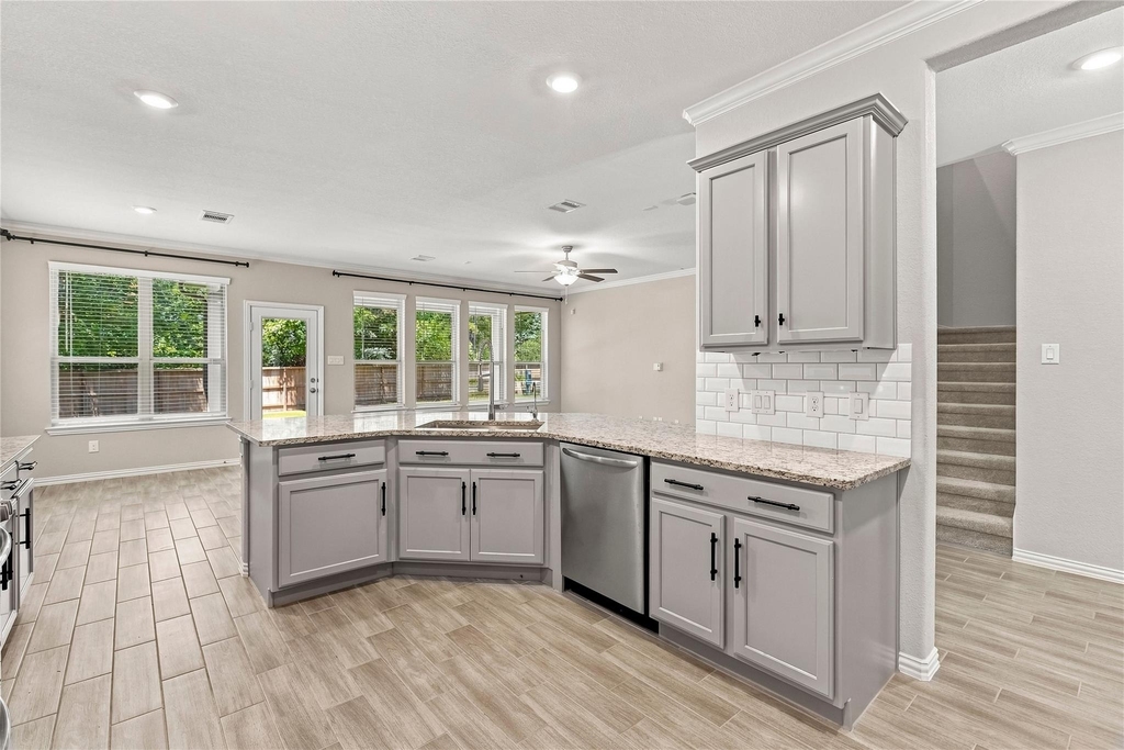 309 Lochvale Peak Court - Photo 6