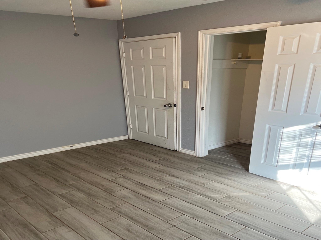 5702 Westover Street - Photo 2