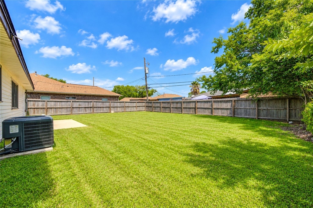 3205 Hays Street - Photo 39