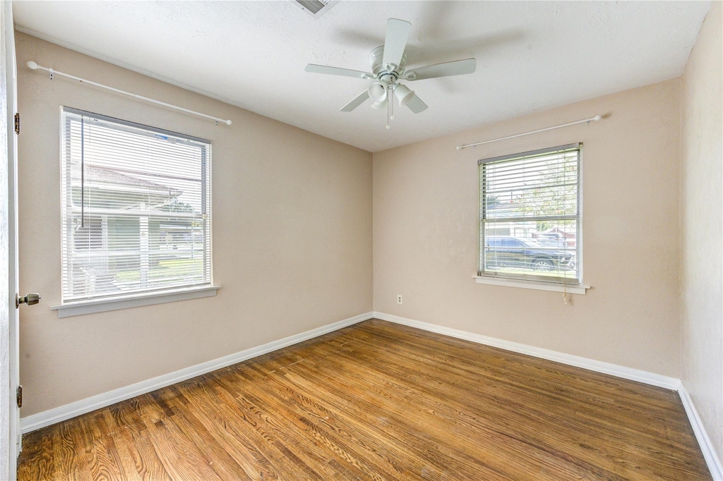 3205 Hays Street - Photo 22