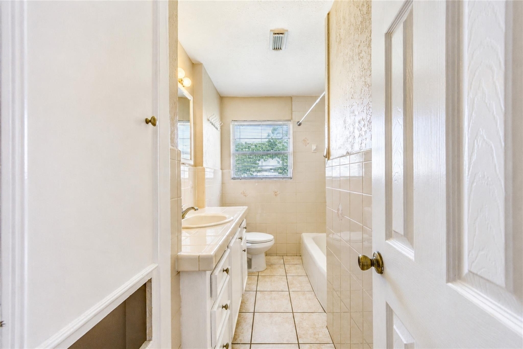 3205 Hays Street - Photo 17