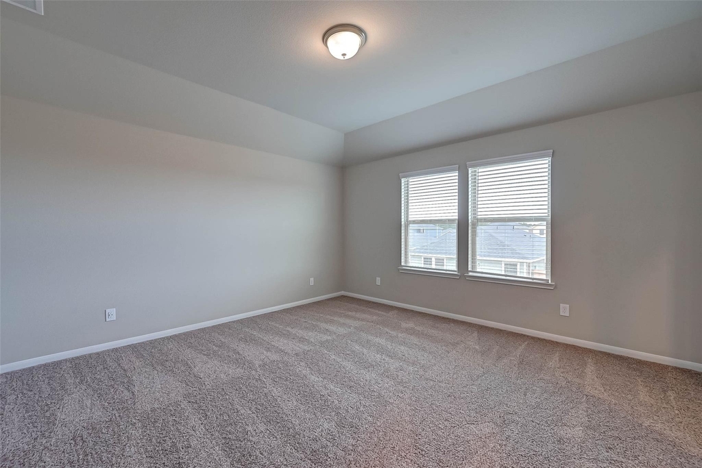 21450 Holly Heights Road - Photo 13
