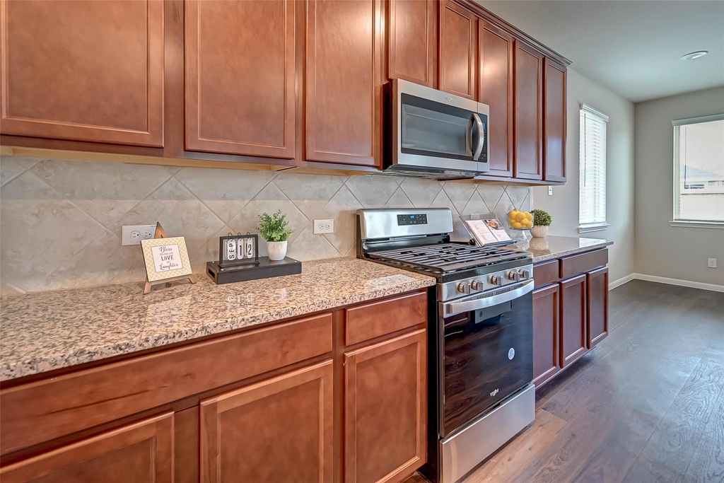 21450 Holly Heights Road - Photo 8