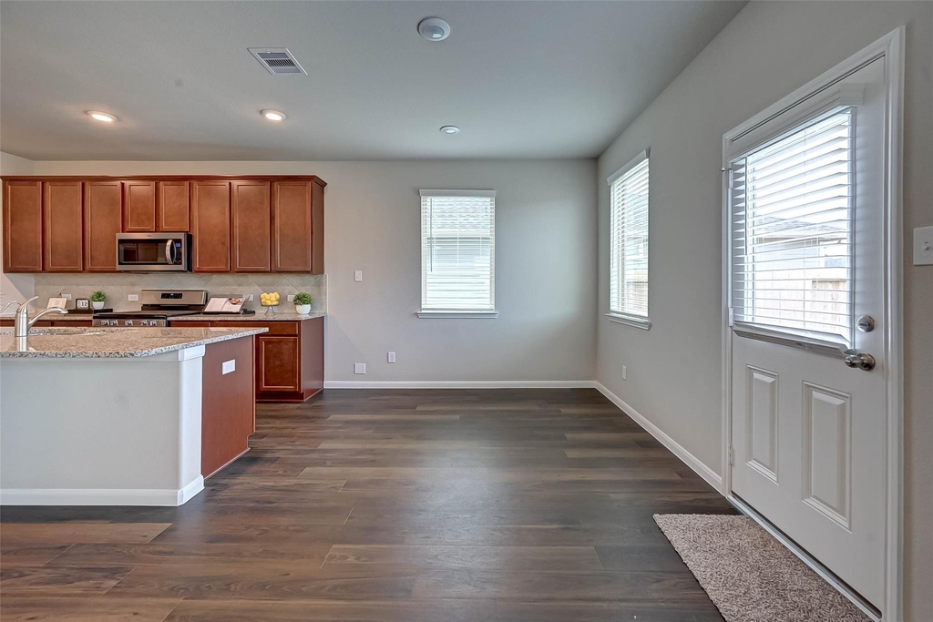 21450 Holly Heights Road - Photo 9