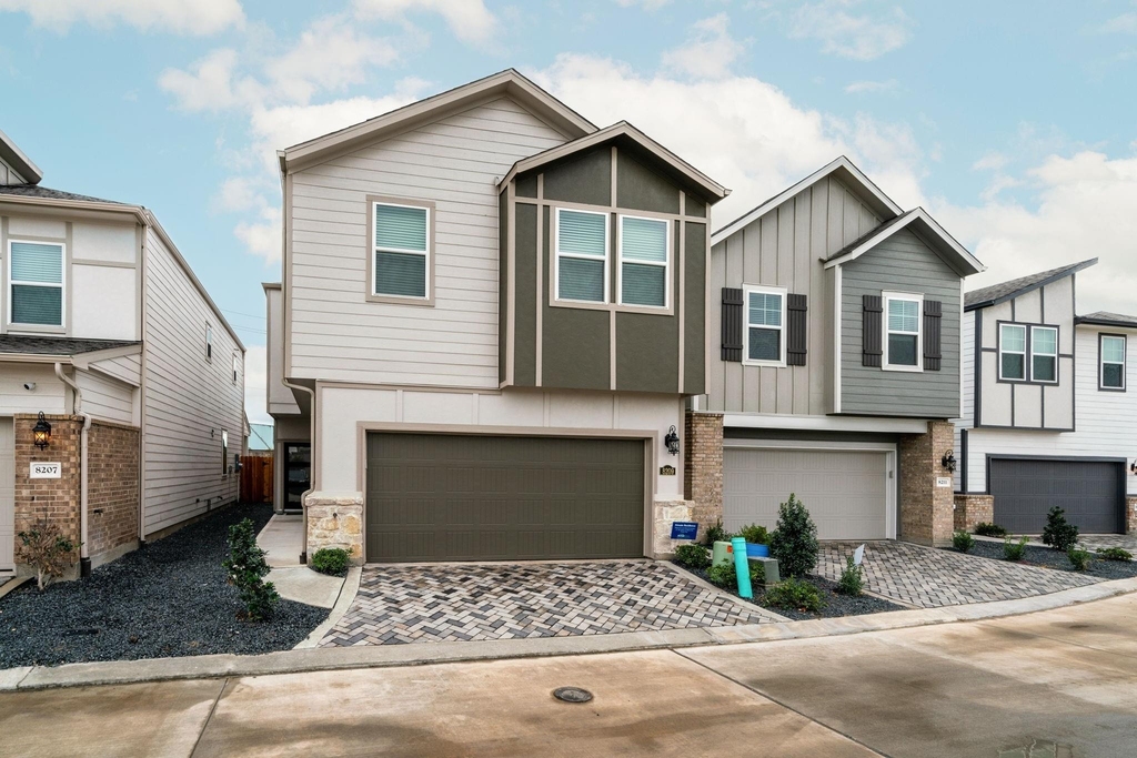 8209 Rising Stream Drive - Photo 1