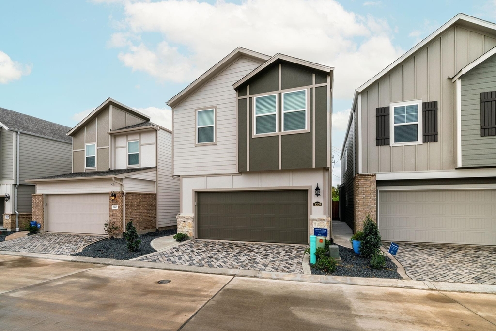 8209 Rising Stream Drive - Photo 3