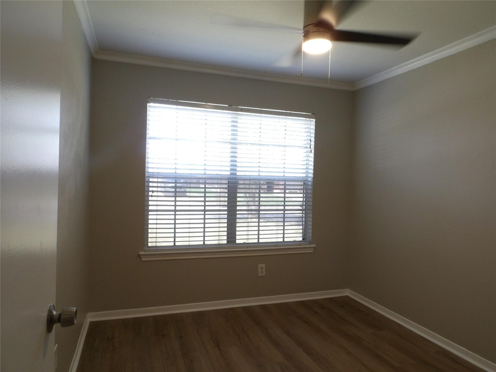 5914 Red River Drive - Photo 6