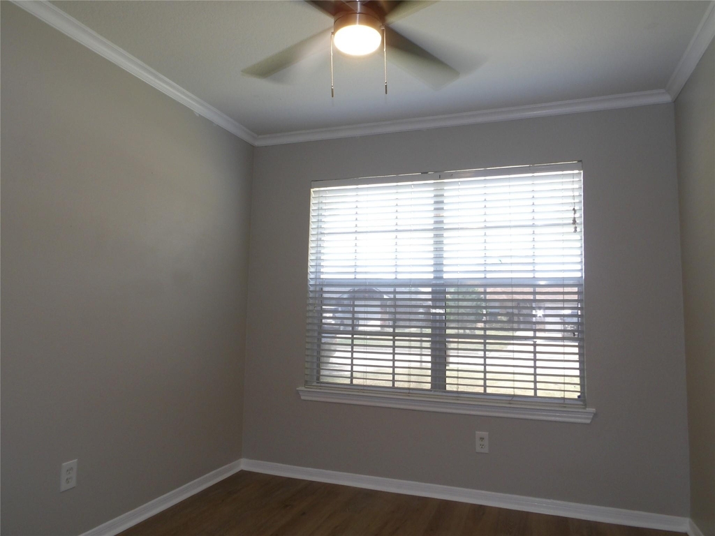 5914 Red River Drive - Photo 9