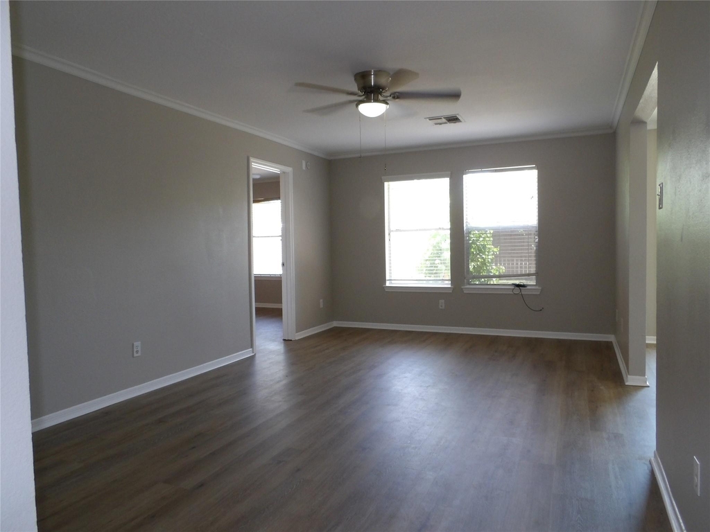 5914 Red River Drive - Photo 3