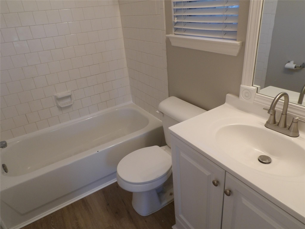 5914 Red River Drive - Photo 5
