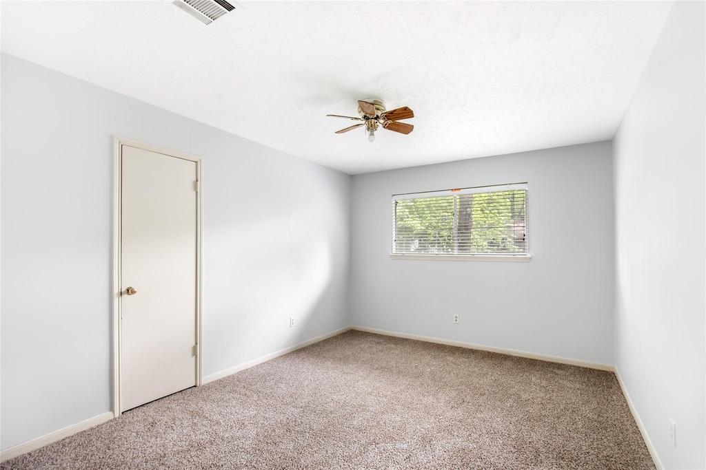 2130 Lake Hills Drive - Photo 30