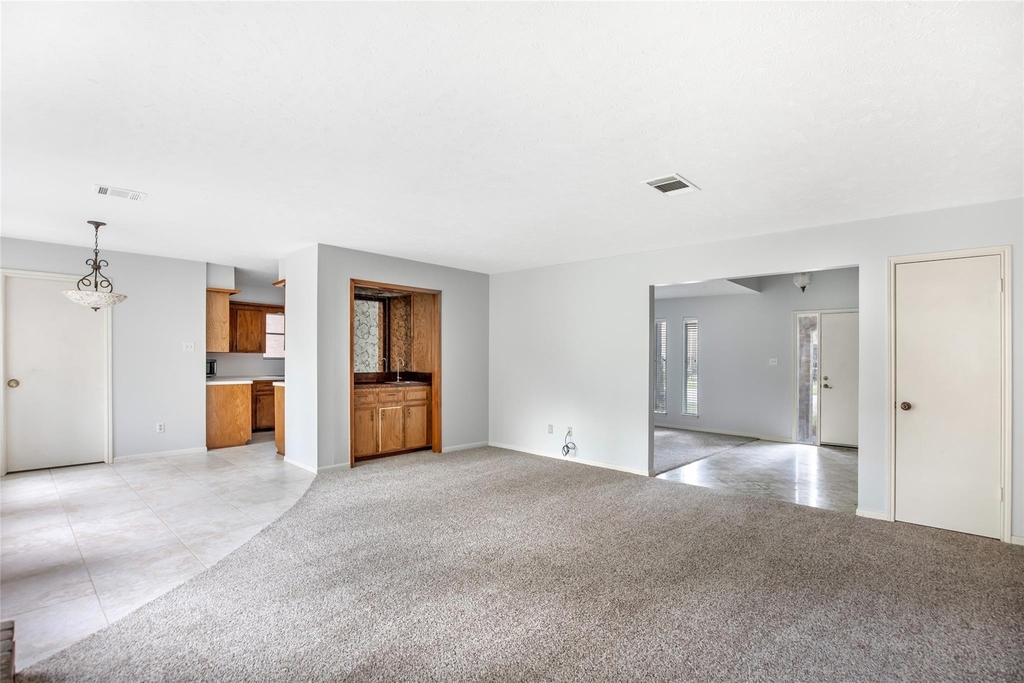 2130 Lake Hills Drive - Photo 17