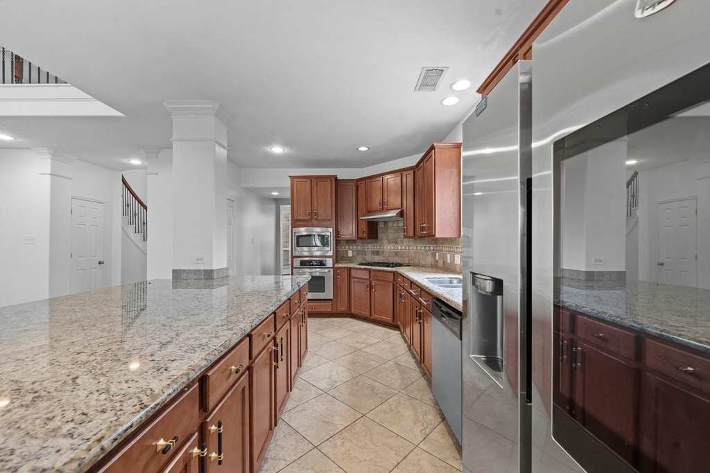 9422 Shelbourne Meadows Drive - Photo 18