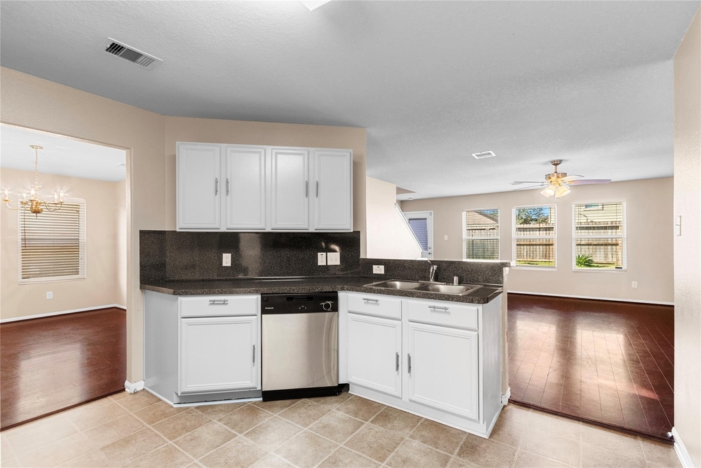 5031 Juniper Spring Trail - Photo 6
