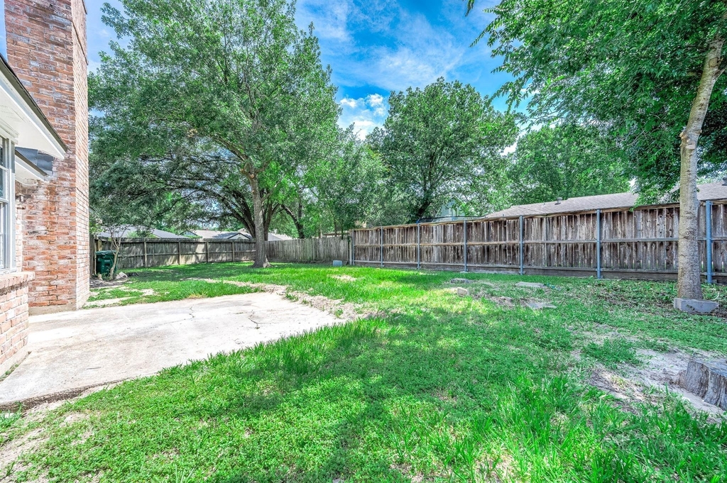 9014 Landwood Drive - Photo 20