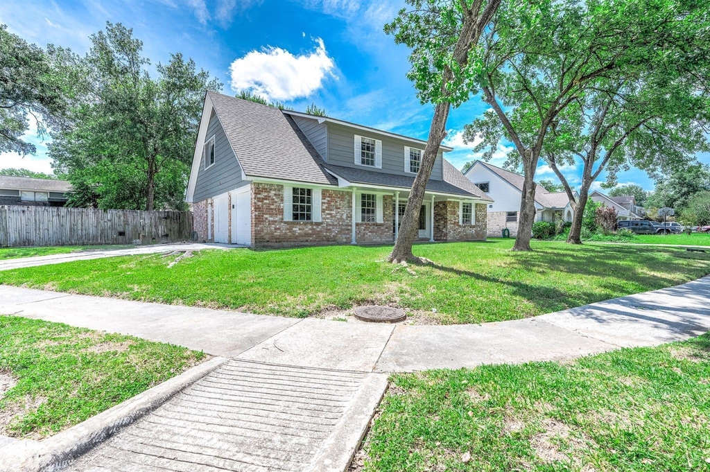 9014 Landwood Drive - Photo 3